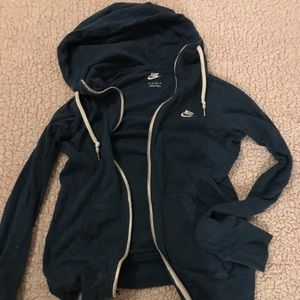 nike sweatshirt